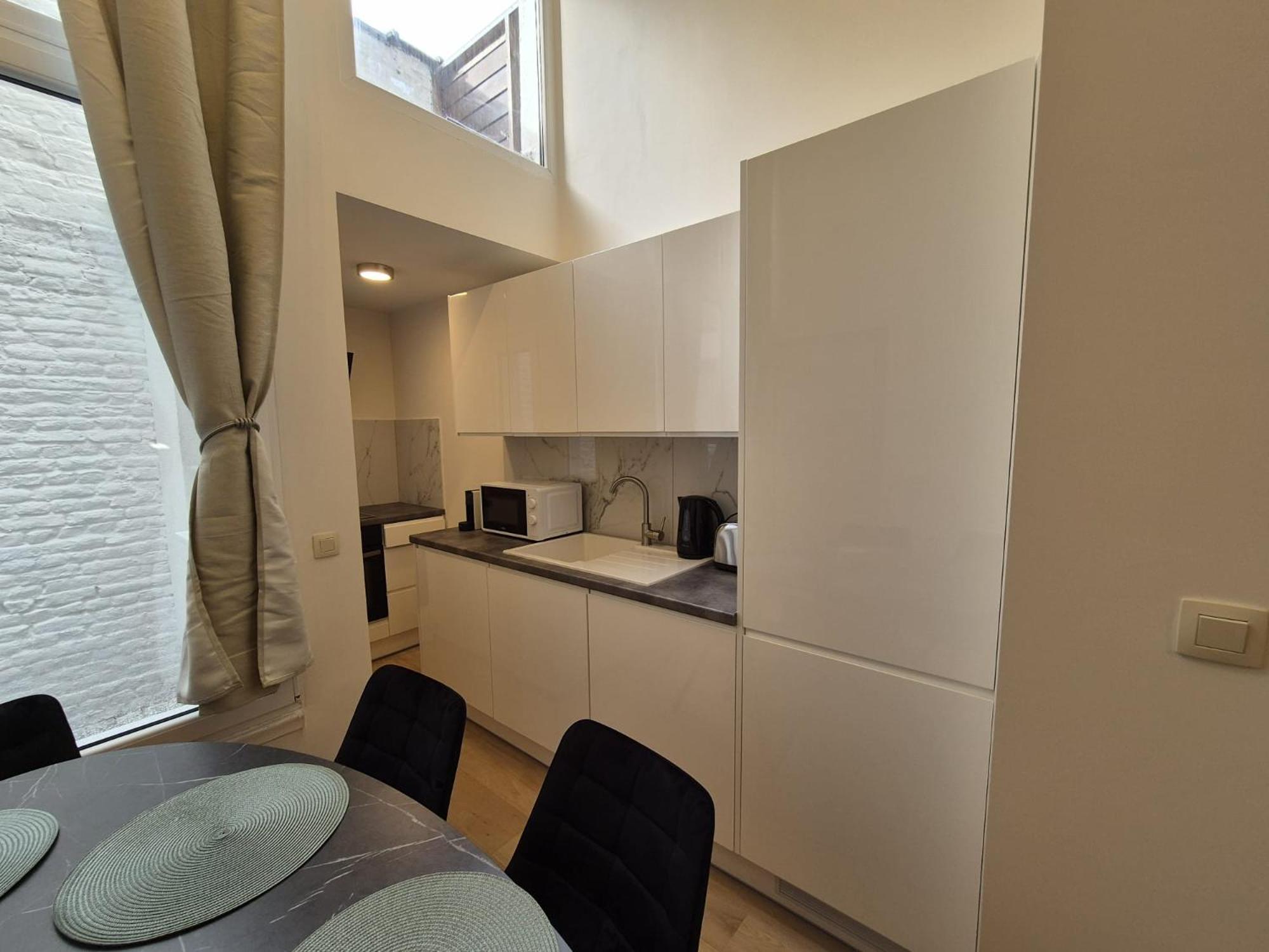 Tasson Snel Apartment Center Of Брюссель Экстерьер фото