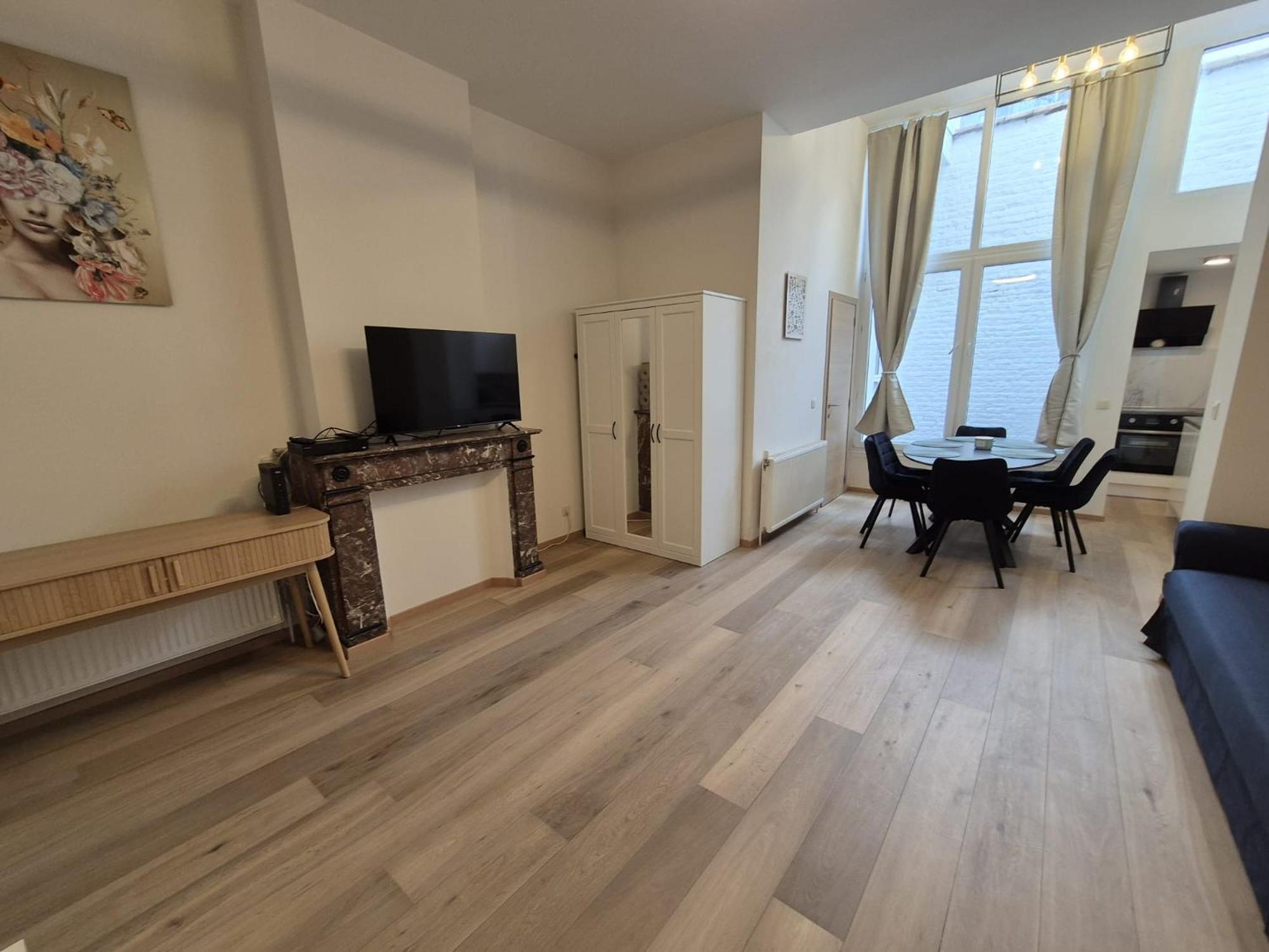 Tasson Snel Apartment Center Of Брюссель Экстерьер фото
